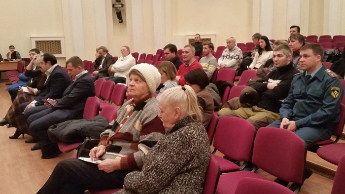 Александр Мишаков рассказал о мерах борьбы с бесхозными машинами
