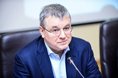 В приемной депутата Ярослава Кузьминова прошли первые консультации по управлению многоквартирными домами