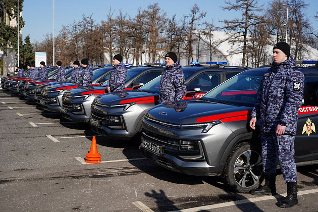 Столичные росгвардейцы провели занятия по экстремальному вождению служебных автомобилей 